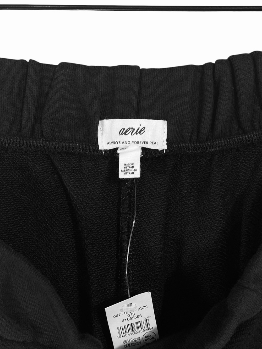 NWT Aerie New Heights Fleece Trouser in Black Size Medium Regular - Picture 10 of 13